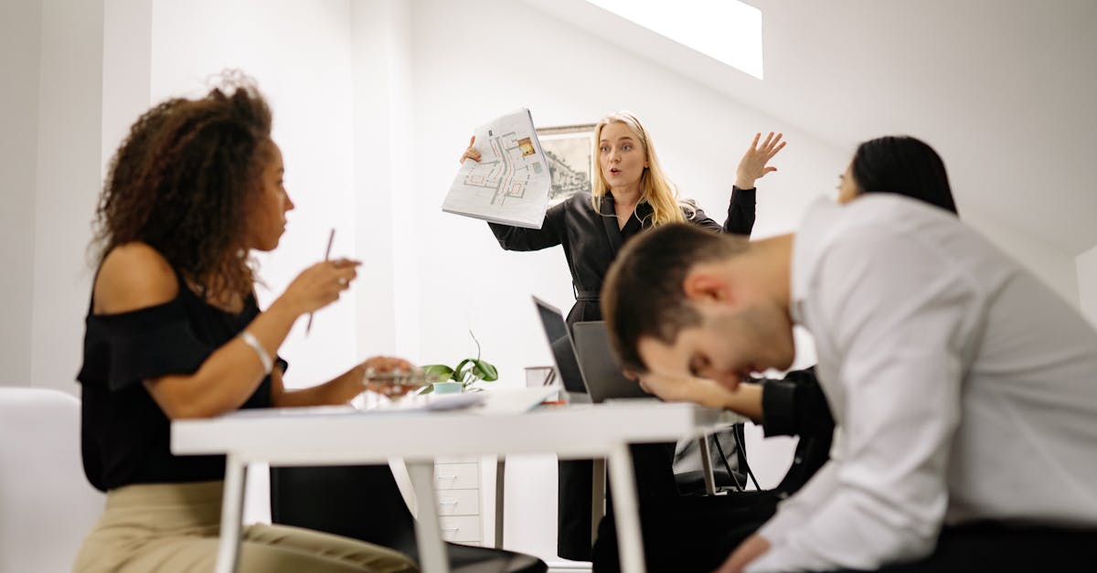 découvrez des stratégies efficaces pour gérer le stress au travail. apprenez à identifier les sources de tension, à adopter des techniques de relaxation et à promouvoir un environnement de travail sain. améliorez votre bien-être professionnel et boostez votre productivité.